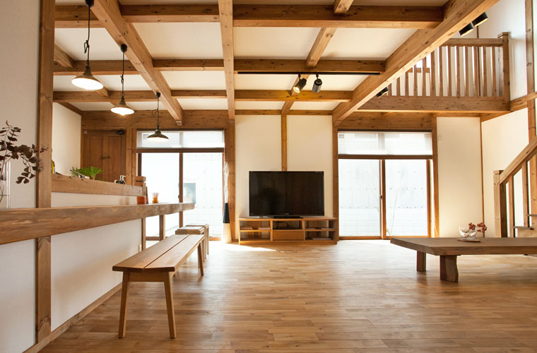 【加古川】「サイエンスホーム」の“真壁造り×国産ひのき”が評判！展示場で“木の家”を体感して