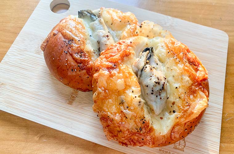 【相生】牡蠣とパンの絶品コラボ！「マウンテン」で食べられる『牡蠣パン』シリーズをチェック！