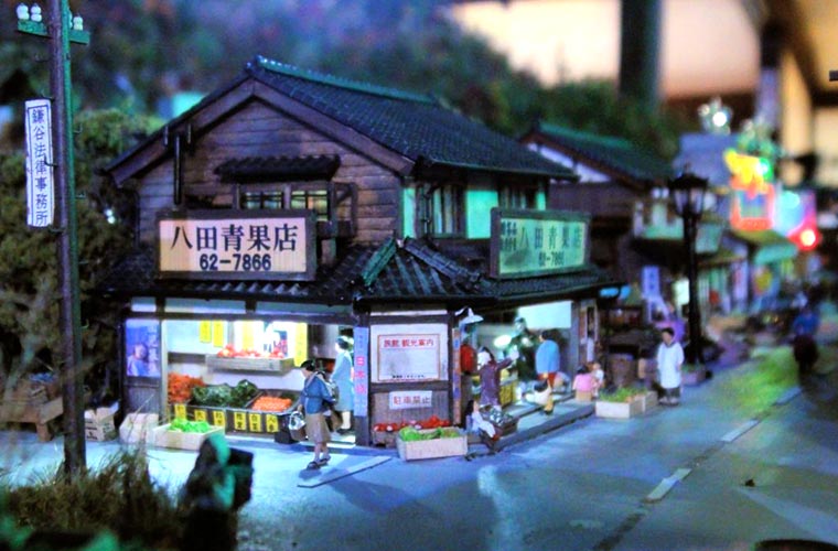 昭和の情景　ジオラマ完成品　小さな商店街　オリジナルスケールは1150になります