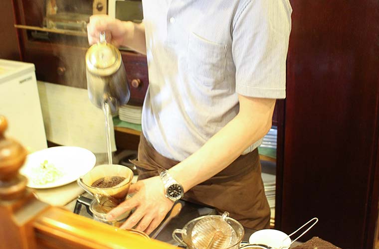 姫路 自家焙煎珈房 カフェバウム コーヒーのおいしさの秘密はこだわりの焙煎にあり Tanosu タノス 兵庫県はりまエリアの地域情報サイト