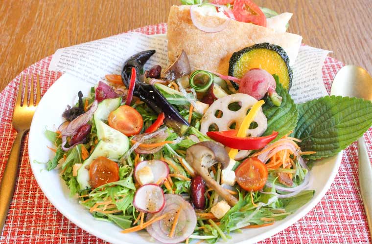 【たつの】癒やしの古民家カフェ「つかのま」自家栽培の野菜とお米の健康ランチが人気！テイクアウトも