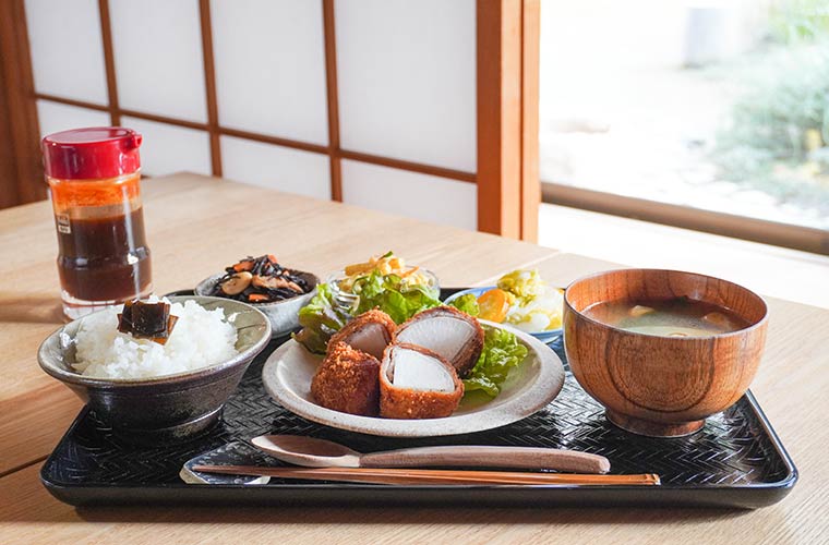 【西脇】六甲の人気店「かもめ食堂」が移転オープン！真心込もった手作りの定食で旬を味わって♪