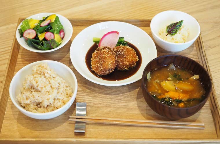 【姫路】カフェ「il riccio(イルリッチョ)」季節変わりのマクロビランチやスイーツが魅力♪