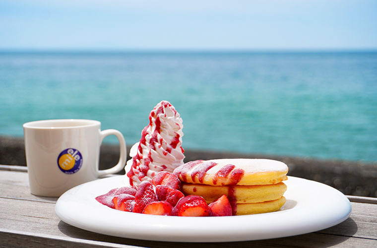 【淡路島】海辺のカフェ「miele(ミエレ)」ハチミツを使ったドリンクやスイーツが人気！