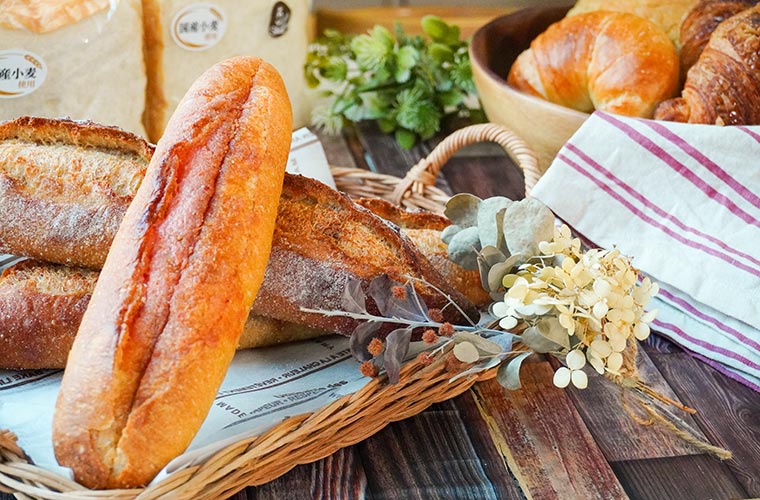 【明石】ベーカリー「3Bake」オープン！兵庫県産小麦の食パンや熟成発酵のフランスパンが人気
