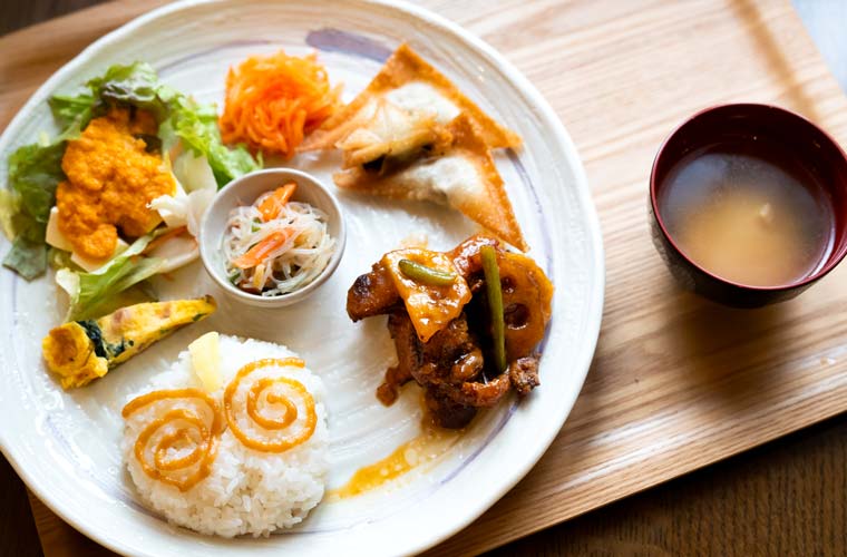 【西脇】「わくわくの杜」発酵調味料や地元食材を使ったこだわり食材のランチとスイーツを