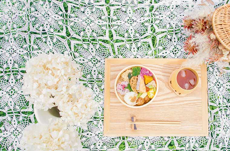 【姫路】「ヨロズスクエア」が期間限定でピオレLABOに登場！木製食器のやわらかな手触りを実感してみて♪