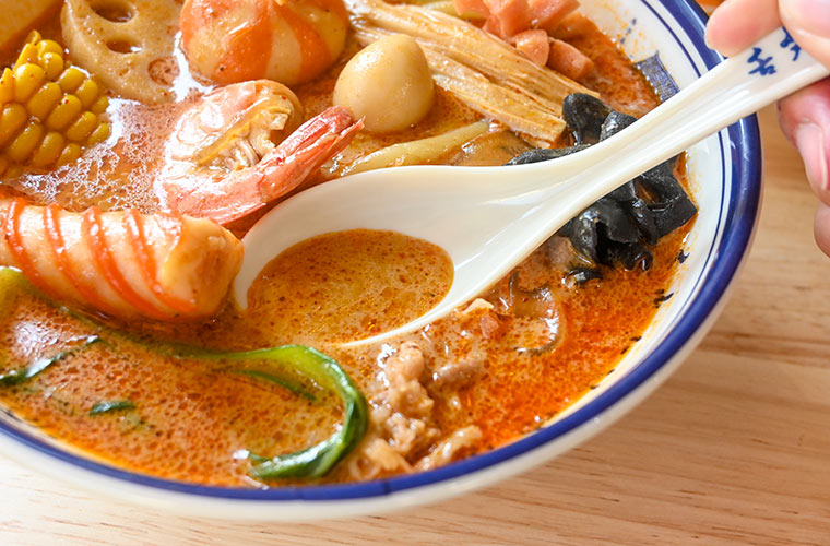 【姫路】話題の麻辣湯麺の専門店「暁東麻辣湯」オープン！花椒と唐辛子が利いたスープはやみつき必至！