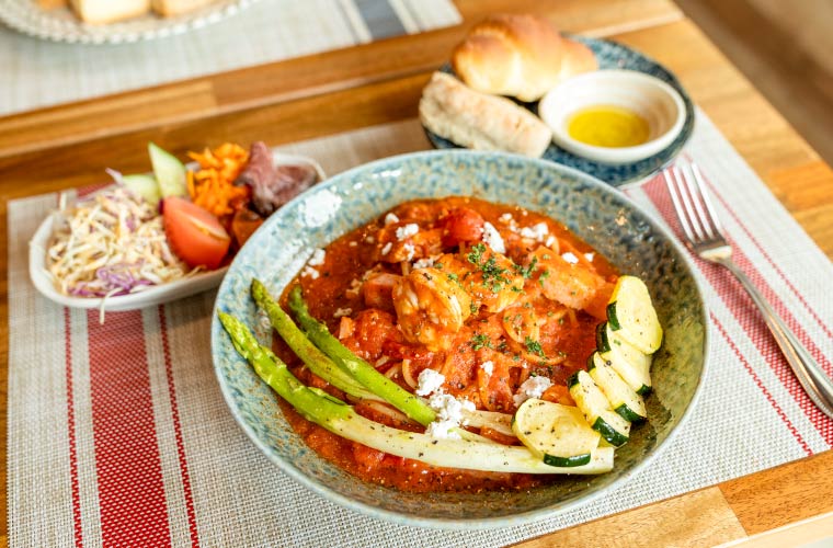 【加東】「森の喫茶店 Accha(アチャ)」自然あふれる森の中でスパイス香るご褒美ランチを♪