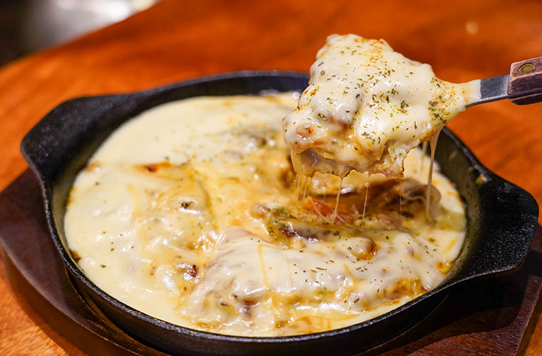 【加古川】「お好み焼き・鉄板バルORIGAMI」遊び心あふれる創作鉄板焼きメニューが豊富！