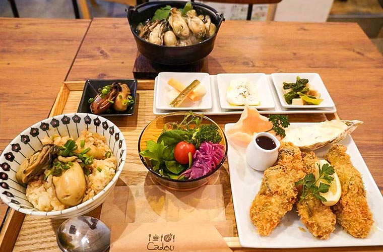 【赤穂】多国籍食堂「Cadou(カドー)」冬はランチが牡蠣尽くしに！猫カフェも併設