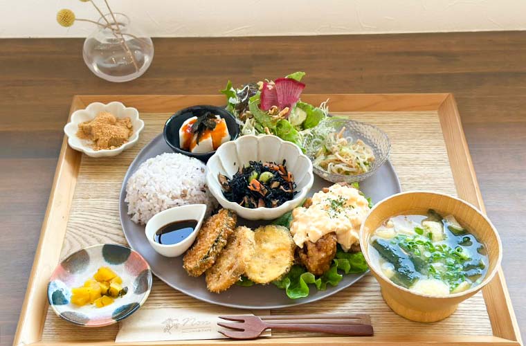 【加古川】「リラクシングカフェ non(ノン)」ボリュームモーニングや週替りランチでほっと一息♪