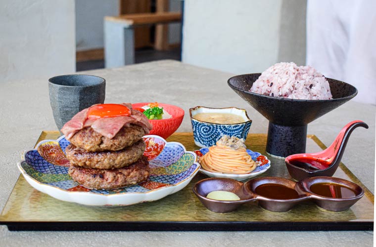 【淡路】和風洋食専門店「洋食被れの武士 WAGYUGYU」とろろ食べ放題付き和牛ランチに新作登場