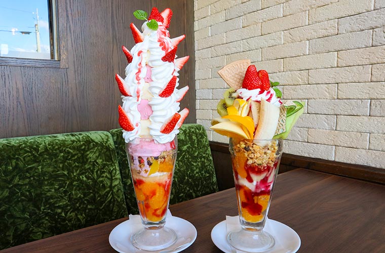 【姫路】創業40余年の老舗「葡萄屋(ぶどうや)」モーニングやランチ、名物パフェが自慢♪