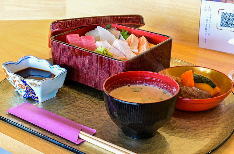 【加古川】「和楽遊食 おはこ」遊び心あふれる創作和食が自慢♪海鮮“お重ランチ”を堪能して