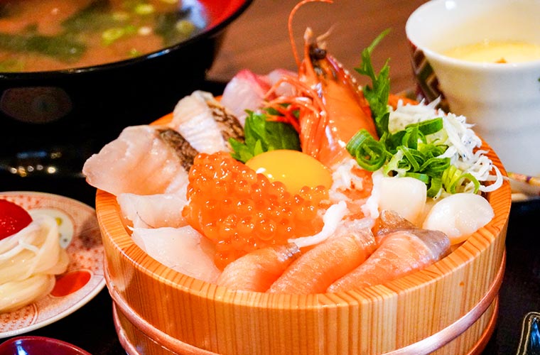 【淡路】「贅沢御膳ふくまる堂」オープン！地魚や淡路牛を味わい尽くす“寿司桶丼ランチ”を♪
