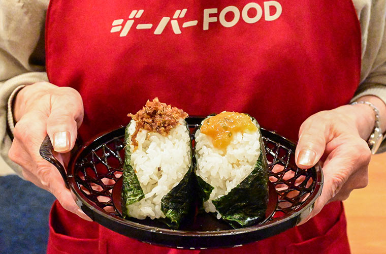 【明石】おむすび専門店「街仲食堂」が魚の棚商店街にオープン！地元のシニア世代が握る愛情むすびを♪
