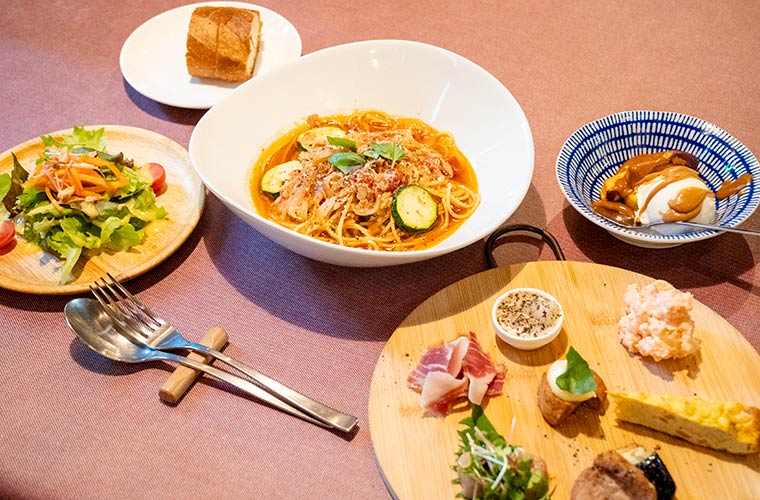 【明石】「APRONS(エプロンズ)」で味わう大満足ランチ！月替わりのパスタやカレーに舌鼓♪