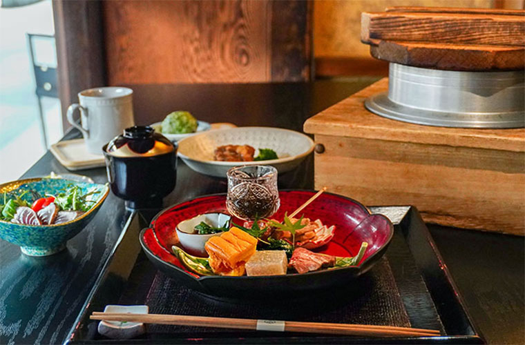【姫路】「杢(もく)酒場」3,000円の「釜めし×割烹ランチ」でプチ贅沢を♪お酒とのペアリングも